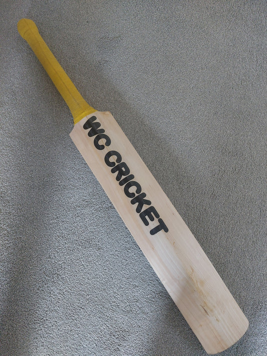 Used GM Kyros Cricket Bat - Size 6