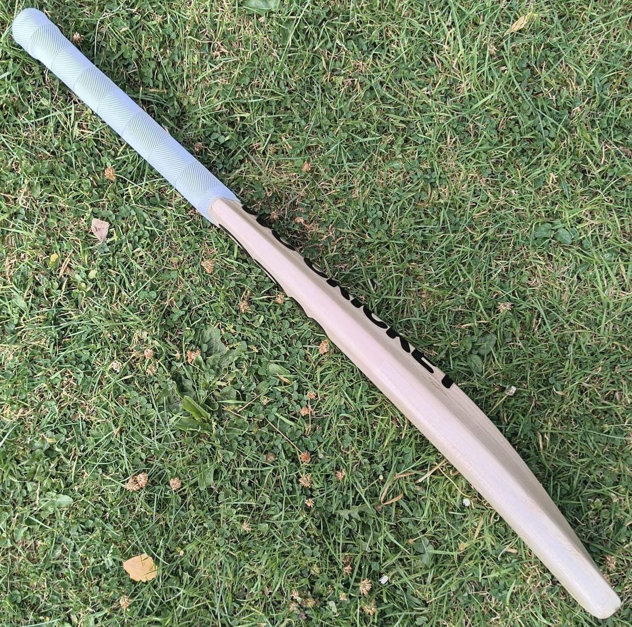 Millichamp & Hall Size 5 Cricket Bat Left