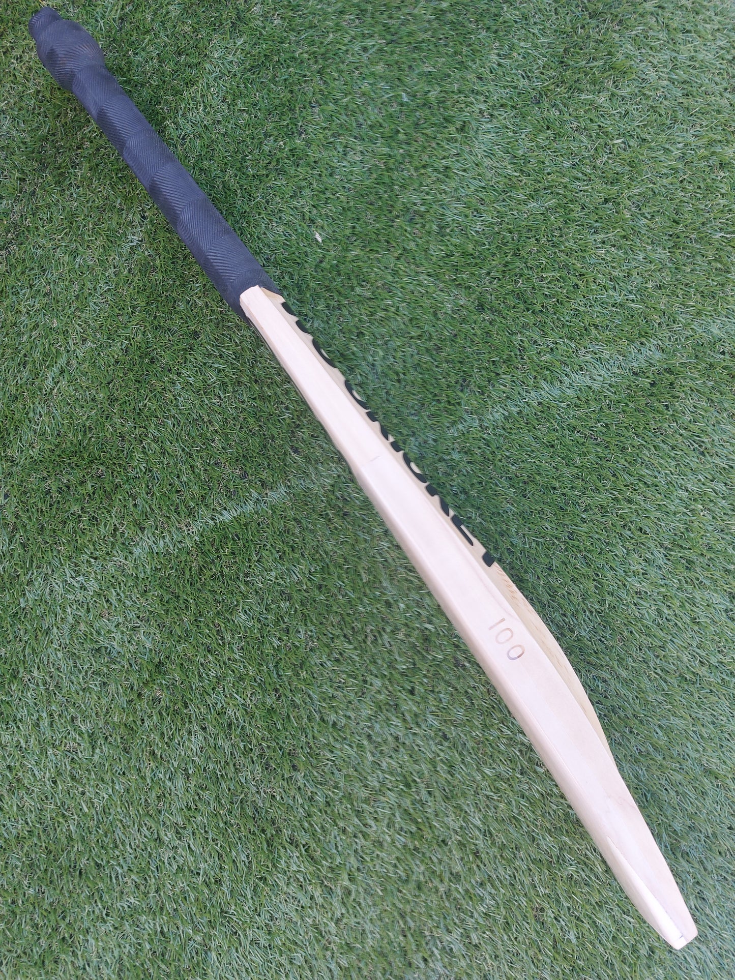 Used cricket bat harrow side