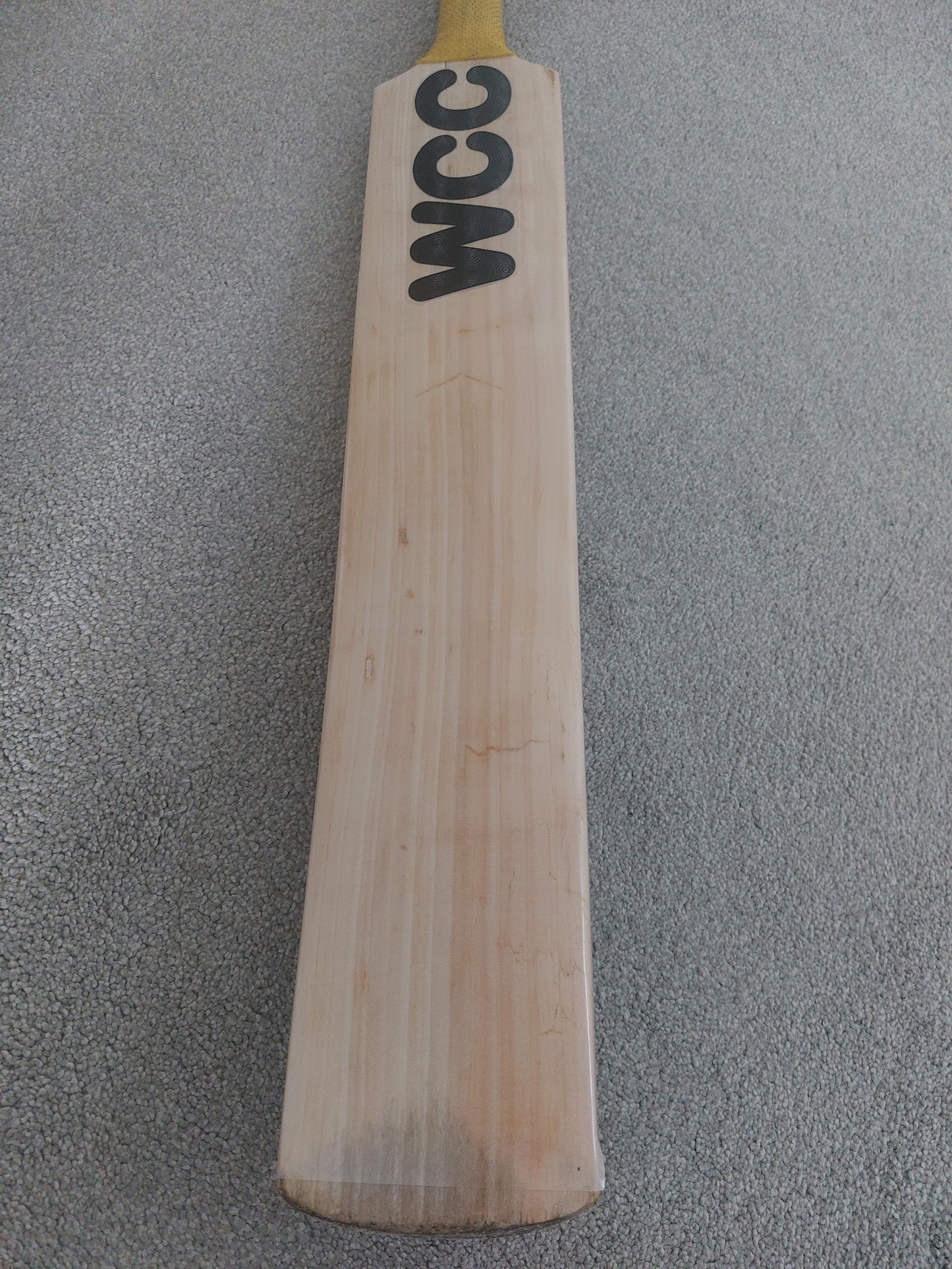 Used GM Kyros Cricket Bat - Size 6